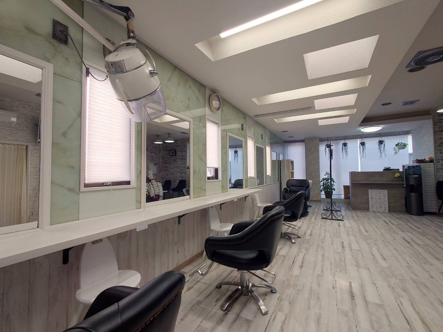 サトー美容室内観